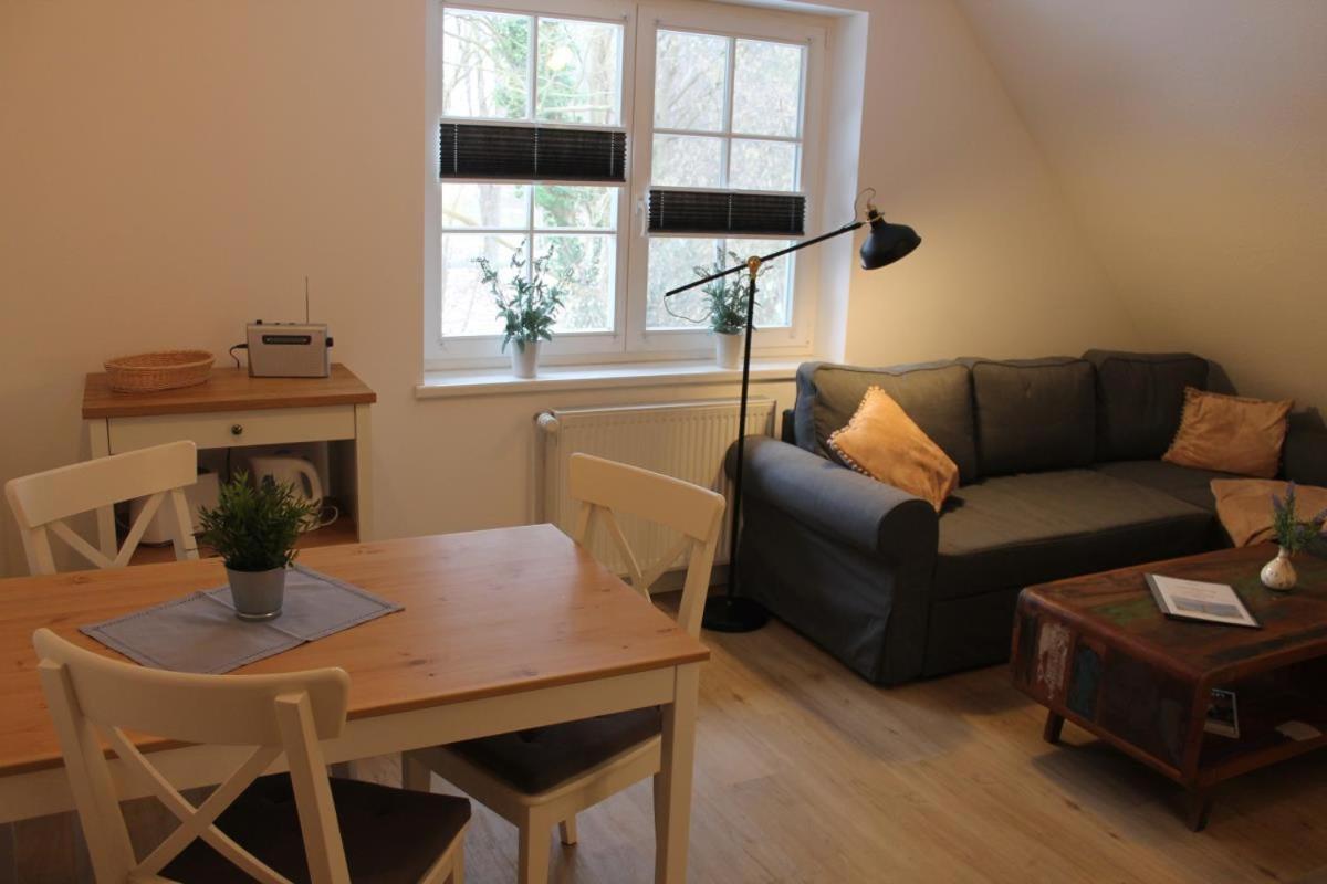 Ferienwohnung Lasse In Wieck Exterior photo